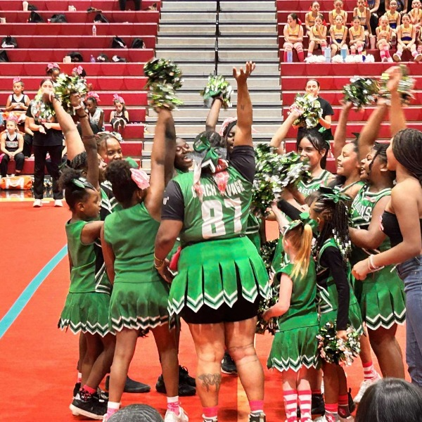 Phoenix Dragons Cheer