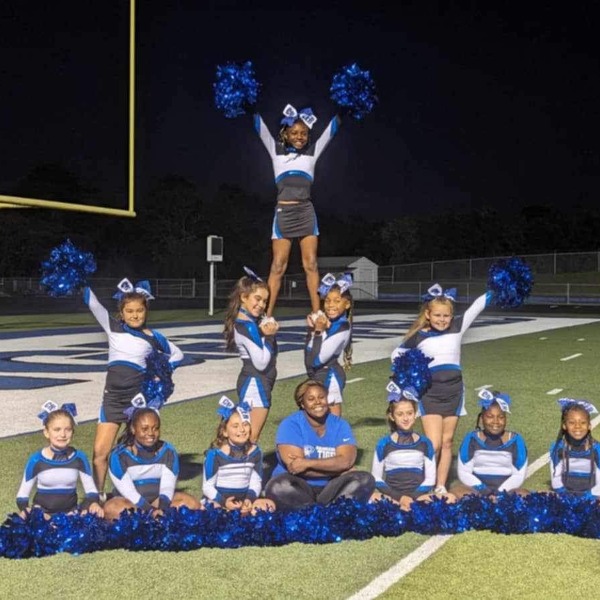 Daingerfield Tigers Cheer Sophomores
